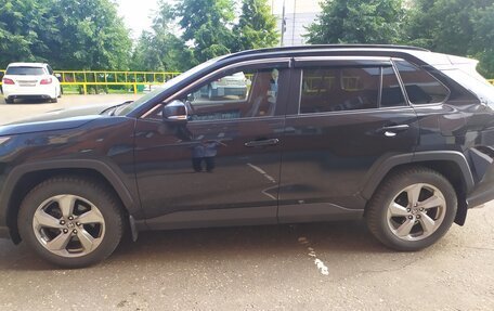 Toyota RAV4, 2019 год, 3 600 000 рублей, 3 фотография