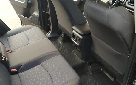 Toyota RAV4, 2019 год, 3 600 000 рублей, 10 фотография