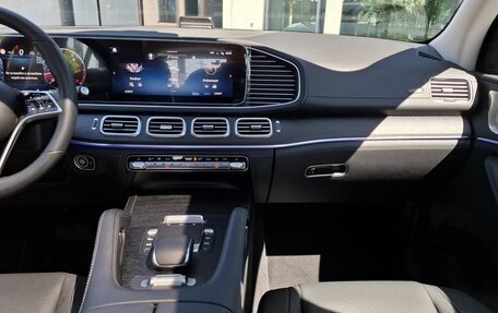 Mercedes-Benz GLE, 2024 год, 9 990 000 рублей, 30 фотография