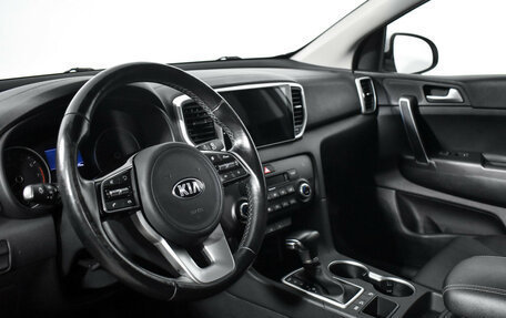 KIA Sportage IV рестайлинг, 2022 год, 2 390 000 рублей, 10 фотография