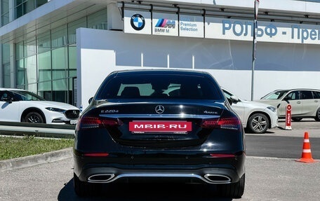 Mercedes-Benz E-Класс, 2020 год, 4 535 000 рублей, 7 фотография