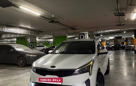 KIA Rio IV, 2020 год, 1 590 000 рублей, 16 фотография