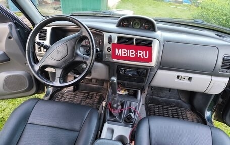 Mitsubishi Pajero Sport II рестайлинг, 2006 год, 888 000 рублей, 16 фотография