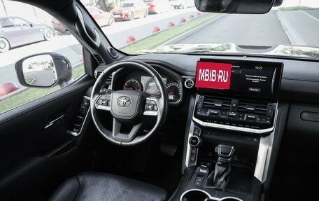 Toyota Land Cruiser, 2022 год, 9 499 000 рублей, 14 фотография