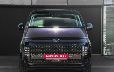 Hyundai Staria, 2021 год, 5 600 000 рублей, 2 фотография