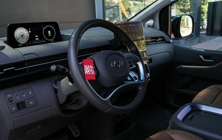 Hyundai Staria, 2021 год, 5 600 000 рублей, 15 фотография