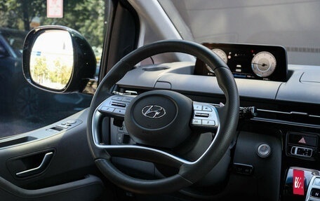 Hyundai Staria, 2021 год, 5 600 000 рублей, 14 фотография