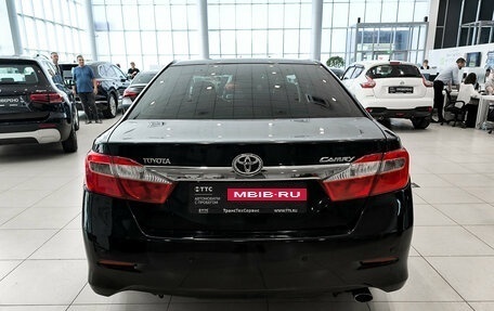 Toyota Camry, 2012 год, 1 270 000 рублей, 10 фотография