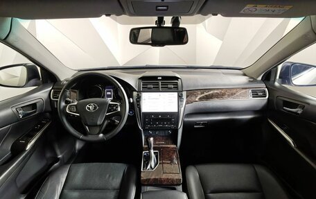Toyota Camry, 2018 год, 2 295 000 рублей, 14 фотография