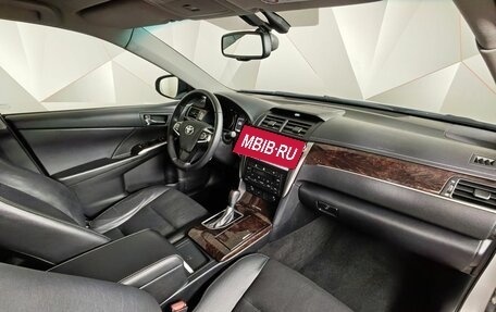 Toyota Camry, 2018 год, 2 295 000 рублей, 13 фотография