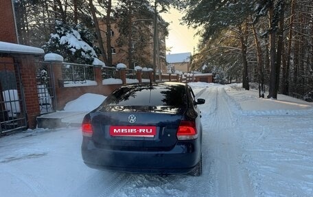 Volkswagen Polo VI (EU Market), 2011 год, 800 000 рублей, 5 фотография
