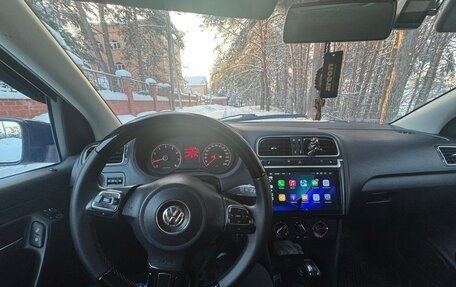 Volkswagen Polo VI (EU Market), 2011 год, 800 000 рублей, 9 фотография