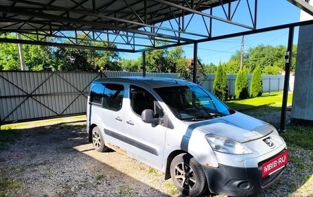 Peugeot Partner II рестайлинг 2, 2010 год, 350 000 рублей, 3 фотография