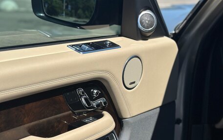 Land Rover Range Rover IV рестайлинг, 2019 год, 8 175 000 рублей, 9 фотография