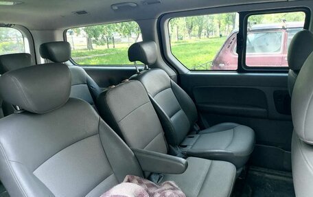 Hyundai Grand Starex Grand Starex I рестайлинг 2, 2012 год, 900 000 рублей, 3 фотография