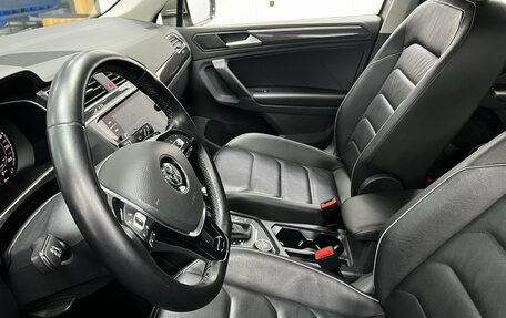 Volkswagen Tiguan II, 2018 год, 2 999 000 рублей, 13 фотография