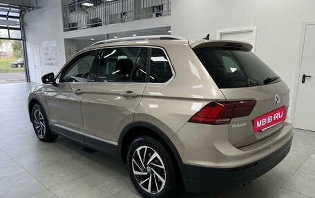 Volkswagen Tiguan II, 2018 год, 2 999 000 рублей, 6 фотография