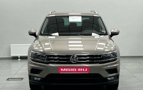 Volkswagen Tiguan II, 2018 год, 2 999 000 рублей, 7 фотография