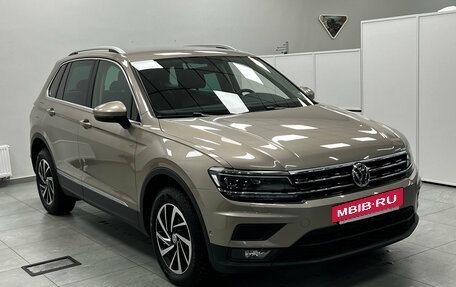 Volkswagen Tiguan II, 2018 год, 2 999 000 рублей, 5 фотография