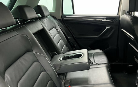 Volkswagen Tiguan II, 2018 год, 2 999 000 рублей, 19 фотография