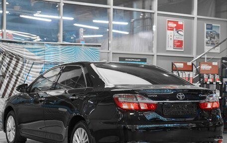 Toyota Camry, 2015 год, 1 749 000 рублей, 4 фотография