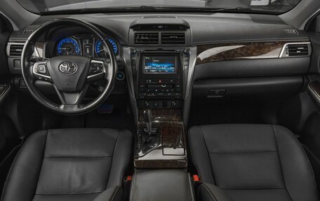 Toyota Camry, 2015 год, 1 749 000 рублей, 10 фотография