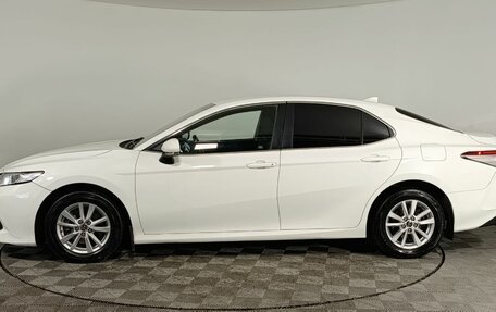 Toyota Camry, 2018 год, 2 340 000 рублей, 4 фотография