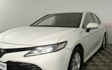 Toyota Camry, 2018 год, 2 340 000 рублей, 20 фотография