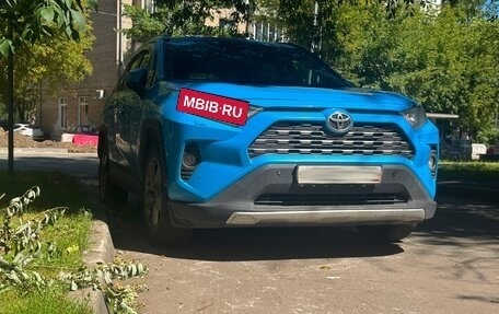 Toyota RAV4, 2020 год, 2 800 000 рублей, 1 фотография