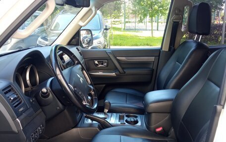 Mitsubishi Pajero IV, 2021 год, 3 925 000 рублей, 10 фотография