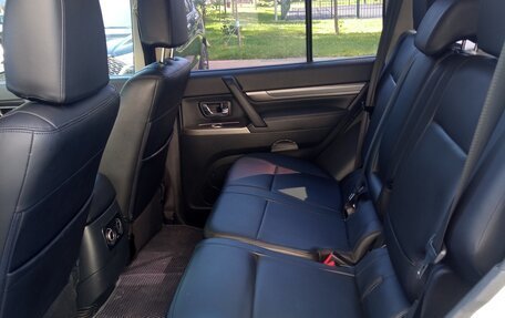 Mitsubishi Pajero IV, 2021 год, 3 925 000 рублей, 19 фотография