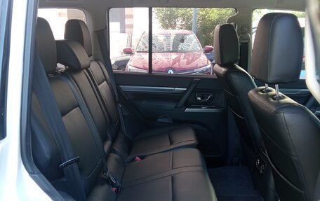Mitsubishi Pajero IV, 2021 год, 3 925 000 рублей, 22 фотография