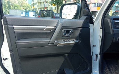 Mitsubishi Pajero IV, 2021 год, 3 925 000 рублей, 27 фотография