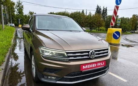Volkswagen Tiguan II, 2017 год, 2 475 000 рублей, 3 фотография