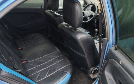 Mitsubishi Carisma I, 2001 год, 110 000 рублей, 12 фотография