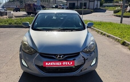 Hyundai Elantra V, 2012 год, 650 000 рублей, 3 фотография