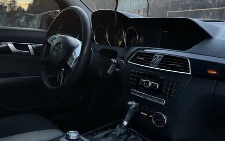 Mercedes-Benz C-Класс, 2011 год, 1 400 000 рублей, 4 фотография