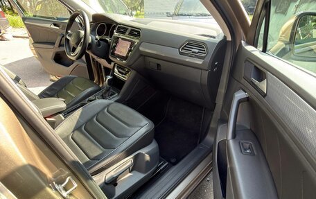 Volkswagen Tiguan II, 2021 год, 2 950 000 рублей, 17 фотография