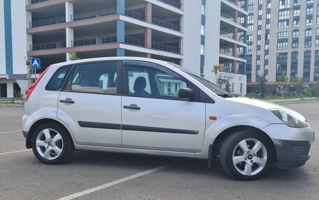 Ford Fiesta, 2007 год, 380 000 рублей, 2 фотография