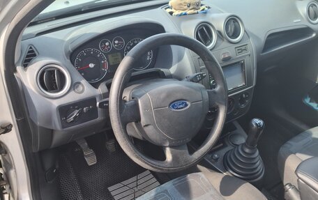 Ford Fiesta, 2007 год, 380 000 рублей, 17 фотография