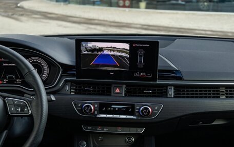 Audi A4, 2024 год, 5 500 000 рублей, 10 фотография