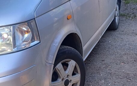 Volkswagen Transporter T5 рестайлинг, 2004 год, 750 000 рублей, 2 фотография