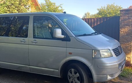 Volkswagen Transporter T5 рестайлинг, 2004 год, 750 000 рублей, 3 фотография