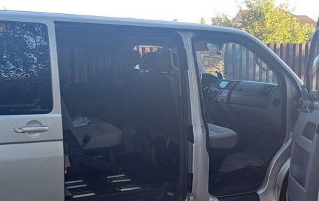 Volkswagen Transporter T5 рестайлинг, 2004 год, 750 000 рублей, 8 фотография