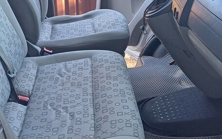 Volkswagen Transporter T5 рестайлинг, 2004 год, 750 000 рублей, 12 фотография