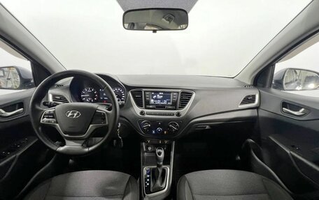 Hyundai Solaris II рестайлинг, 2018 год, 1 470 000 рублей, 14 фотография