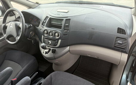 Mitsubishi Grandis, 2007 год, 799 000 рублей, 5 фотография