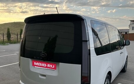 Hyundai Staria, 2021 год, 5 000 000 рублей, 4 фотография