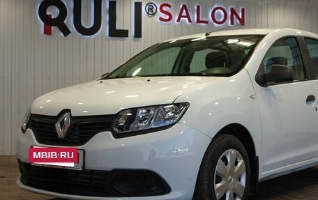 Renault Logan II, 2015 год, 570 000 рублей, 6 фотография