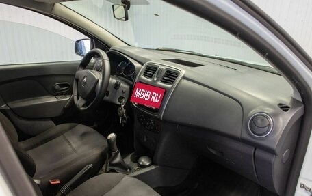 Renault Logan II, 2015 год, 570 000 рублей, 18 фотография